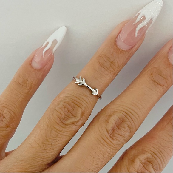 Sterling silver arrow toe ring, silver arrow toe ring, dainty arrow ring, arrow - Picture 8 of 12